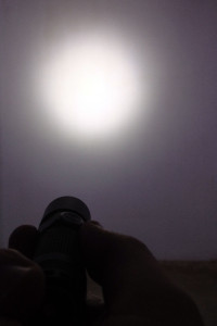 linterna_olight_s10r_baton_iluminando