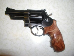 revolver_sw_model_28